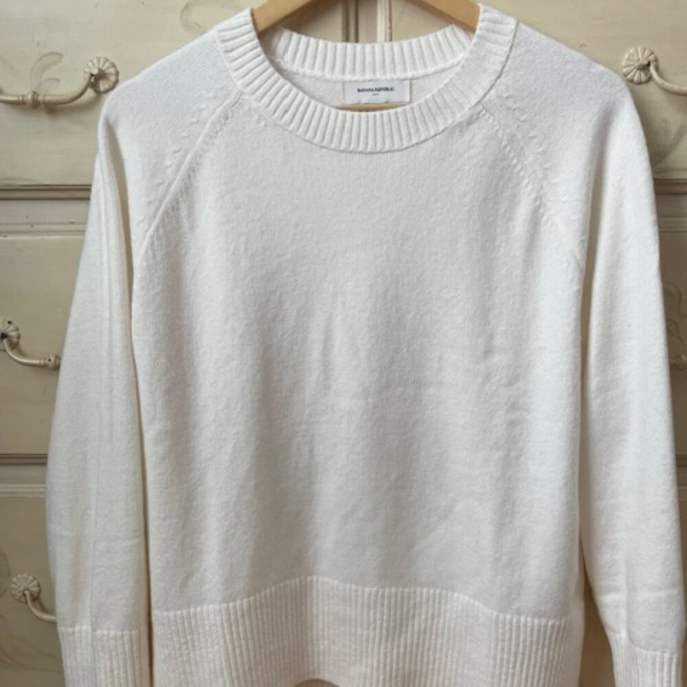 Banana Republic Off-White Perfectly Soft Sweater